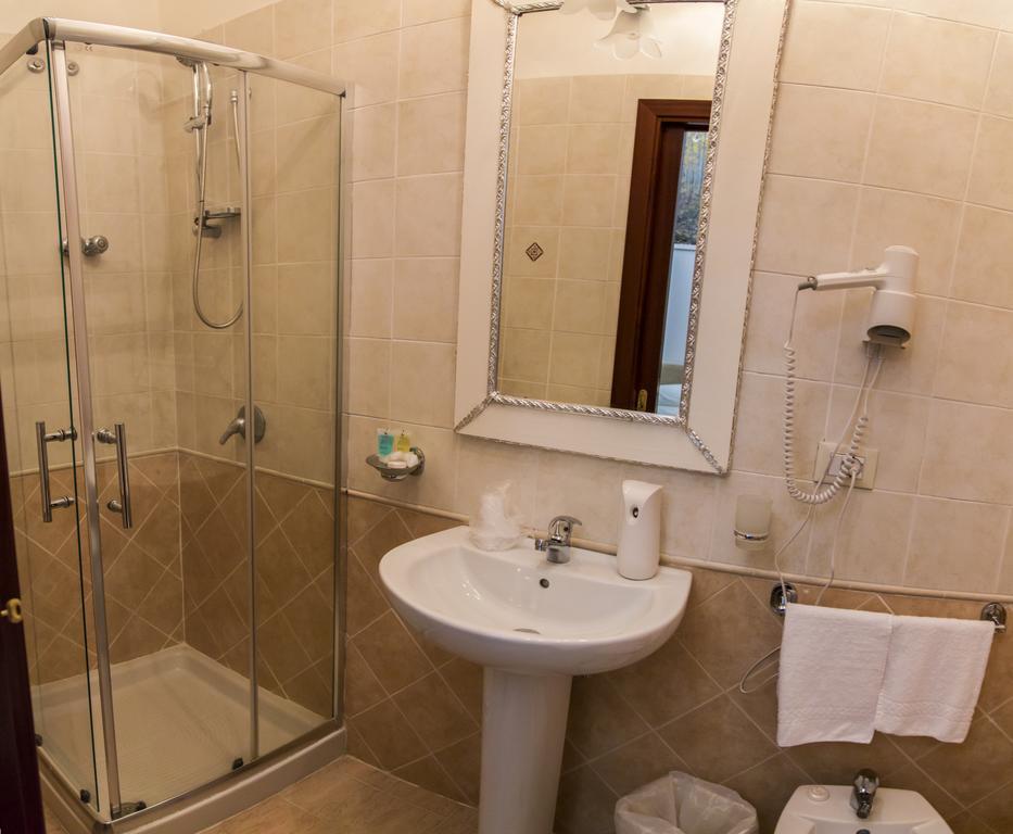 Double Room with French Bed