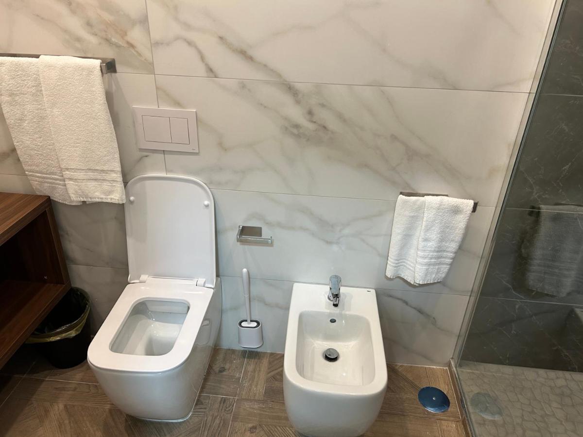 Deluxe Room,1606718351:JPEG