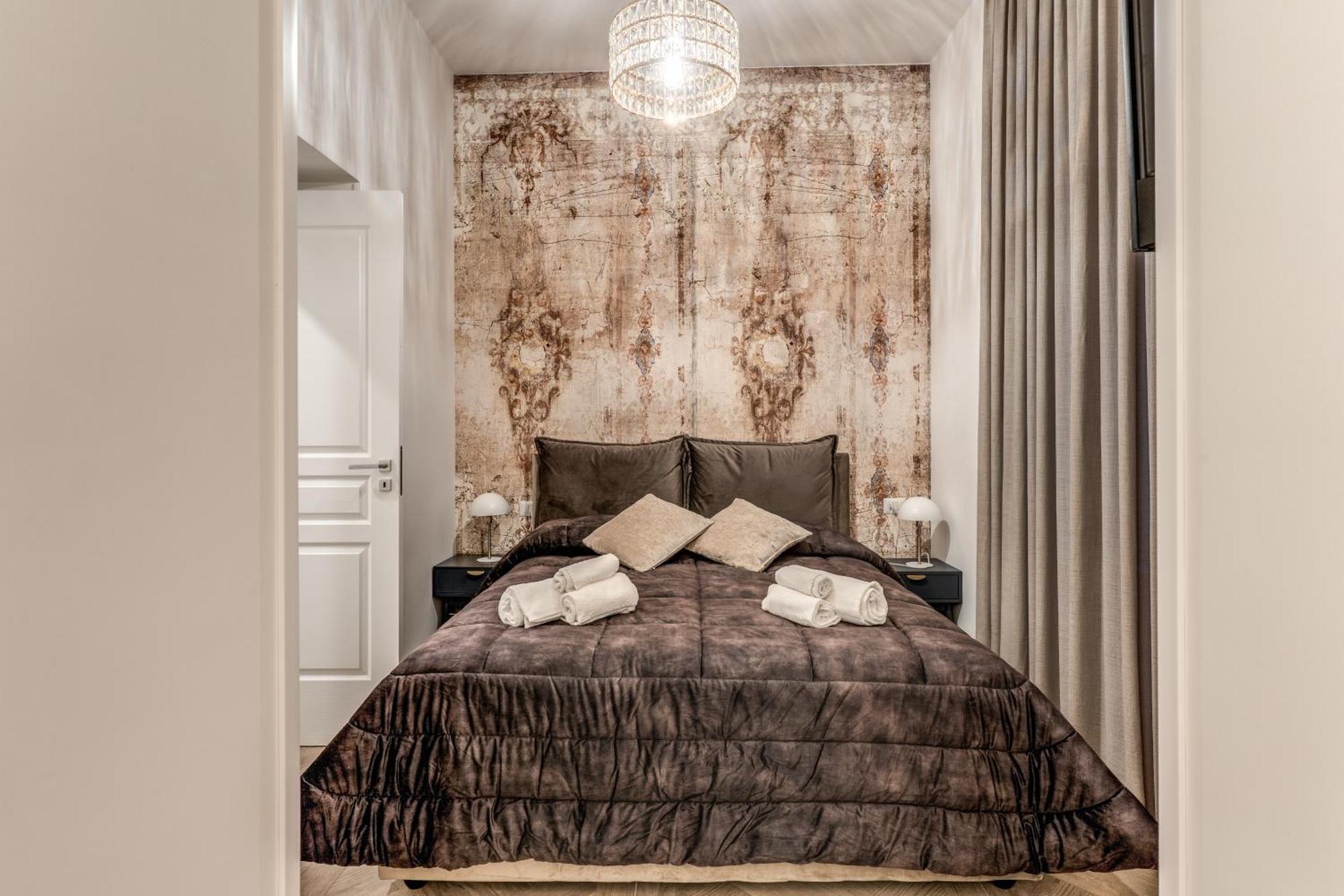 Standard Double Room,1662487378:JPEG
