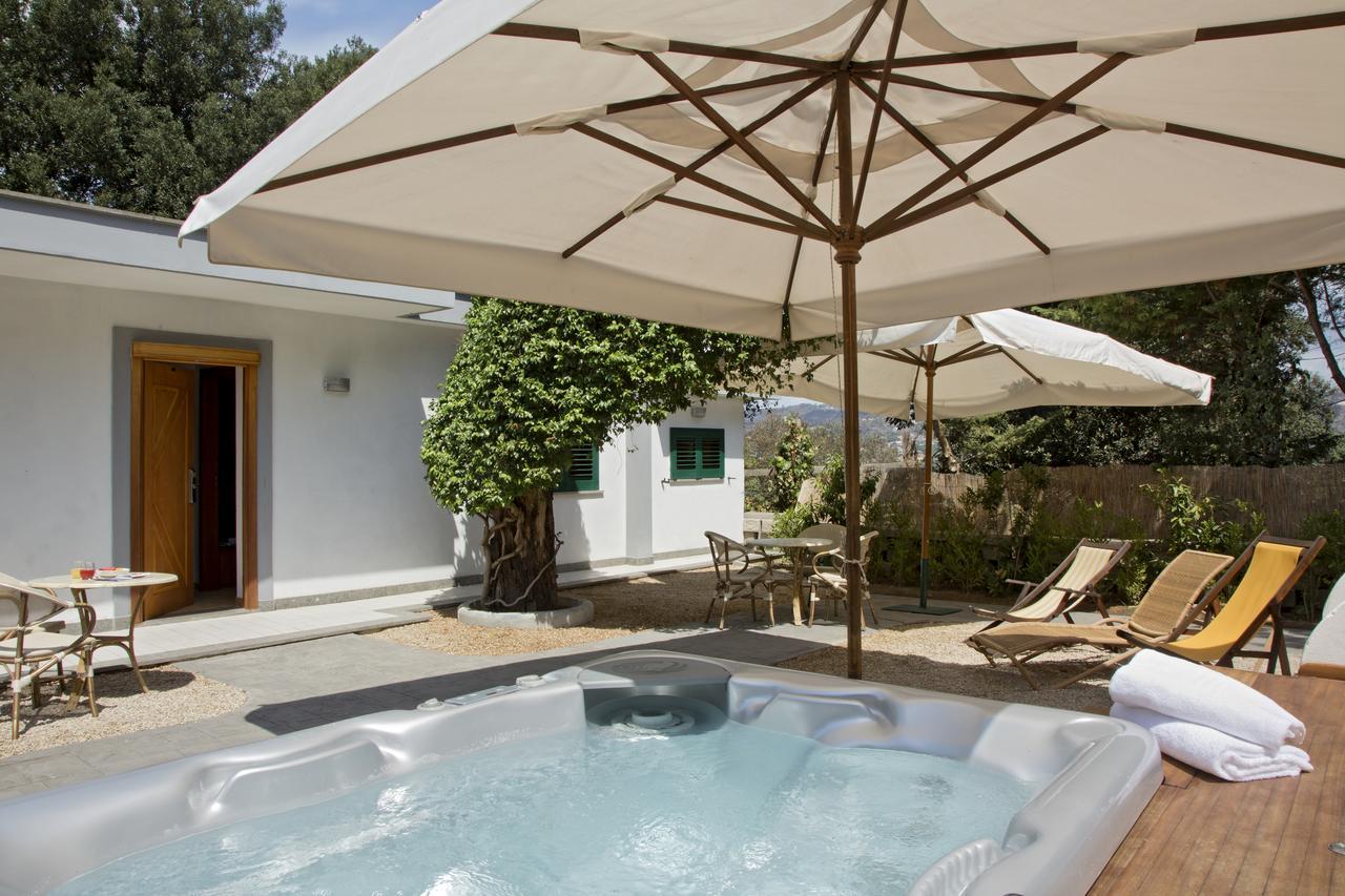Suite met 2 Slaapkamers en Bubbelbad in de Openlucht
