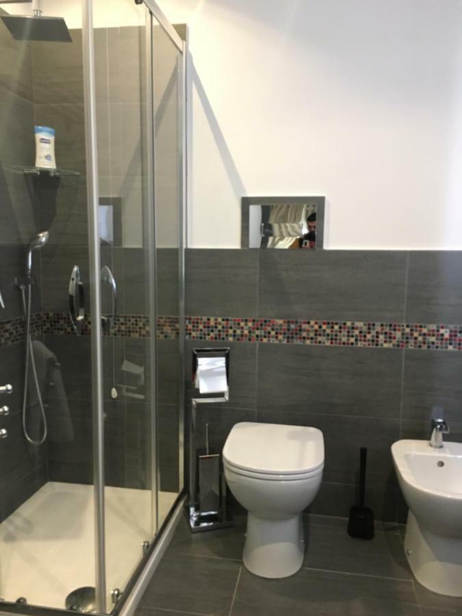 Quarto Triplo com Banheiro Privativo