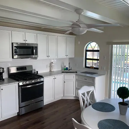 Grand Canal Cottage-3