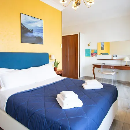 NeapolitanTrips Hotel-3
